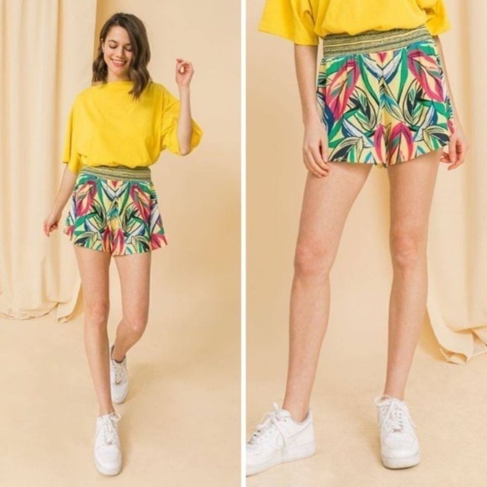 Flying Tomato Tropical Shorts